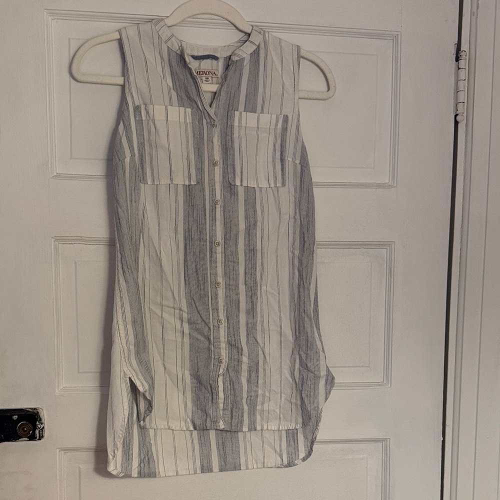2 for $12 🎉 Merona Blue and White Striped Button-Up Dress